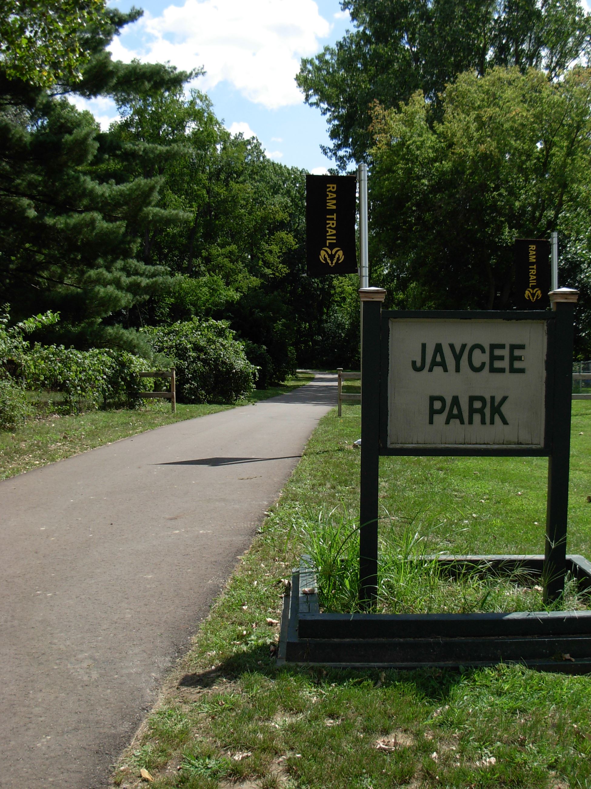 Jaycee Park trailhead